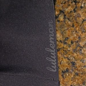 LULULEMON ATHLETA SHAPE BRA